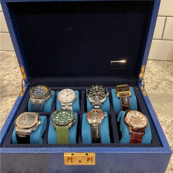 Rolex Blue Watch Box with Gold Lock and Key - Picture 3 of 3